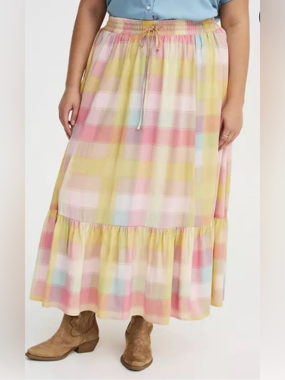Torrid Pastel Plaid Maxi Skirt 
SIZE 2 = 18/20    **LIKE NEW**